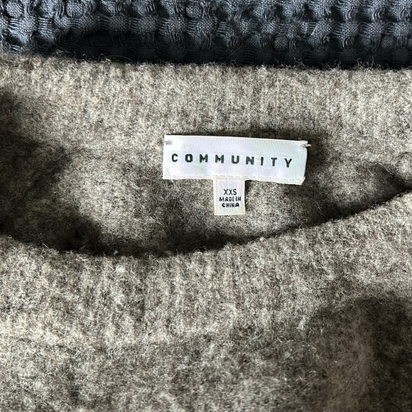 Community | Yak Wool Blend Cropped Sweater in Heather Taupe Size XXS - Picture 1 of 5